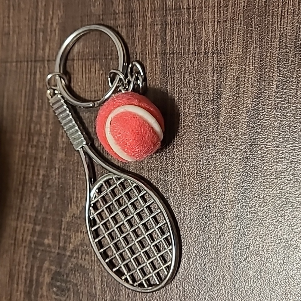 Unbranded Tennis Racket w/Red‎ Rose Ball Keychain Unisex NWOT Sports Collectible